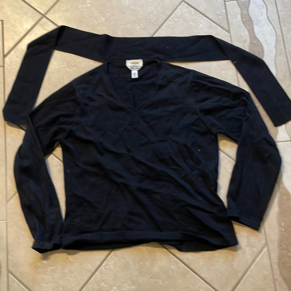 Talbots L soft, 100% merino washable wool sweater black